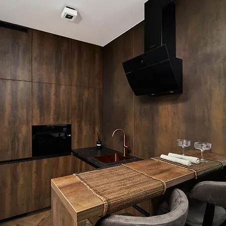 Place Oswiecim - Underground Parking, Air Conditioning, Self Check In Exterior photo